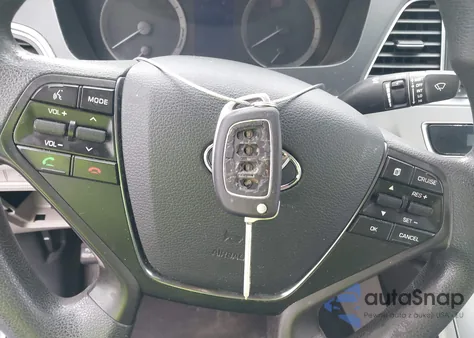 2015 Hyundai Sonata Se z USA, uszkodzony, nr VIN 5NPE24AF7FH186108